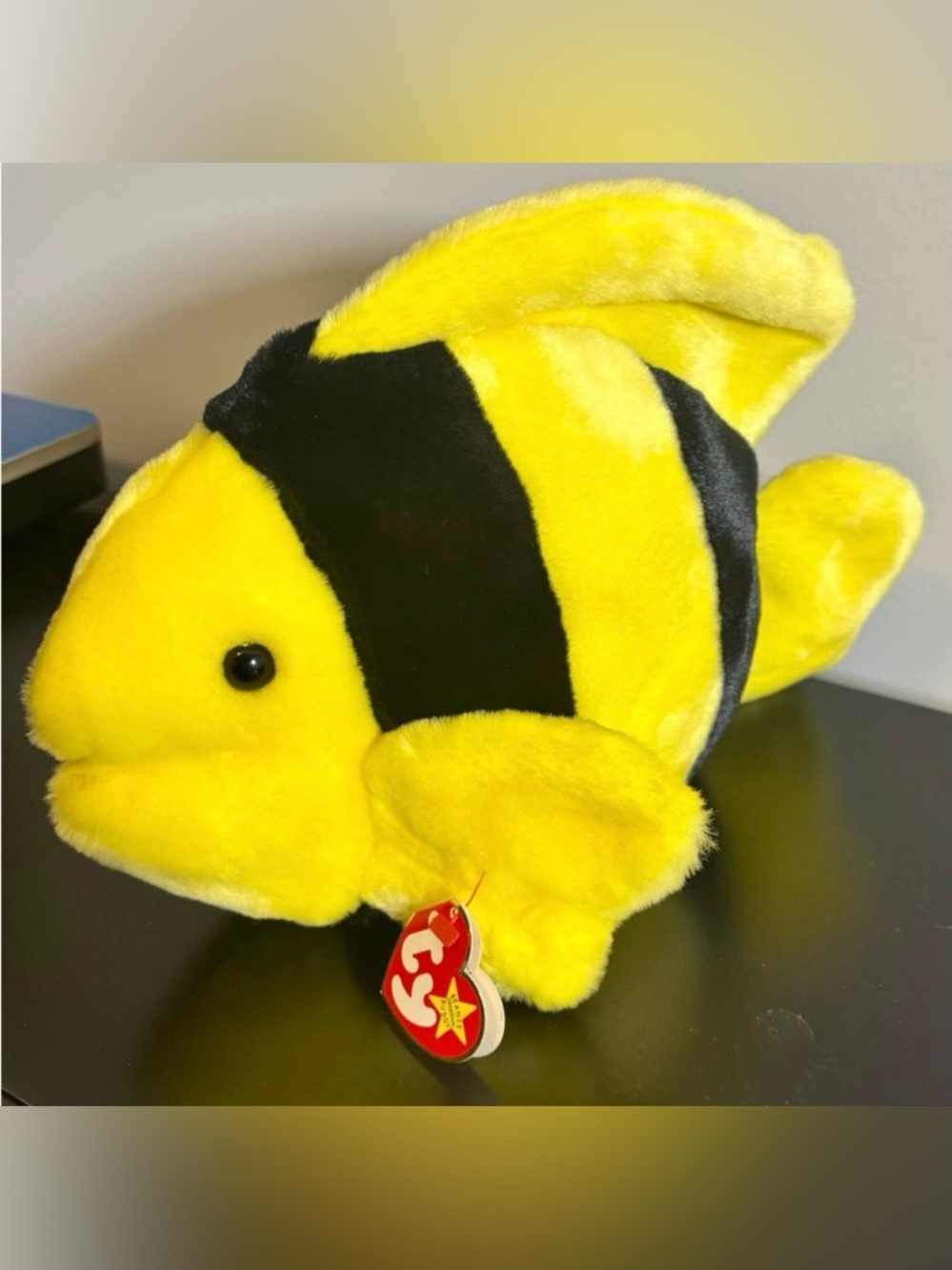1998 Ty Beanie Buddy Bubbles Fish Plush Soft Stuffed Animal Toy 10” Yellow Black